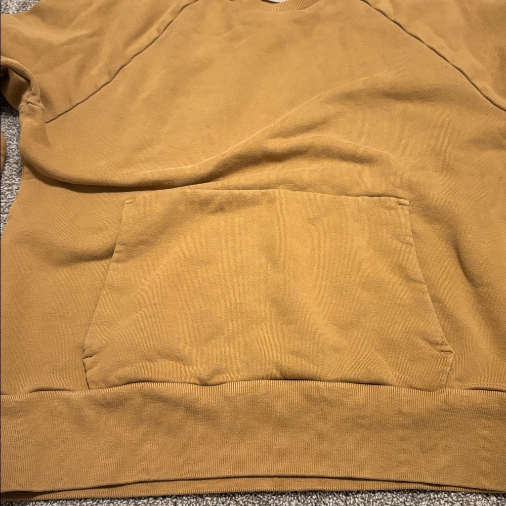 Everlane Organic Cotton Crew Neck Kangaroo Pocket Sweater - Picture 3 of 7